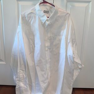 White IZOD along sleeve button up